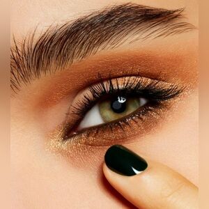 MAC Dazzleshadow Extreme- Objet D’Art